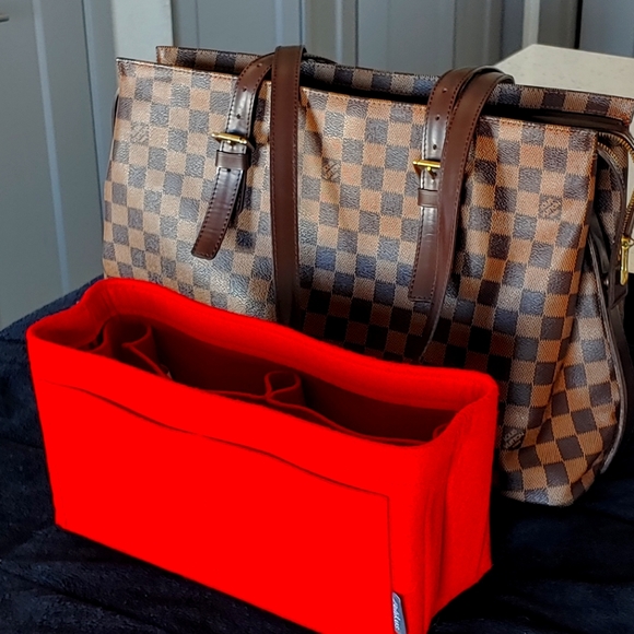 Authentic Louis Vuitton Chelsea Damier Ebene - Picture 6 of 16
